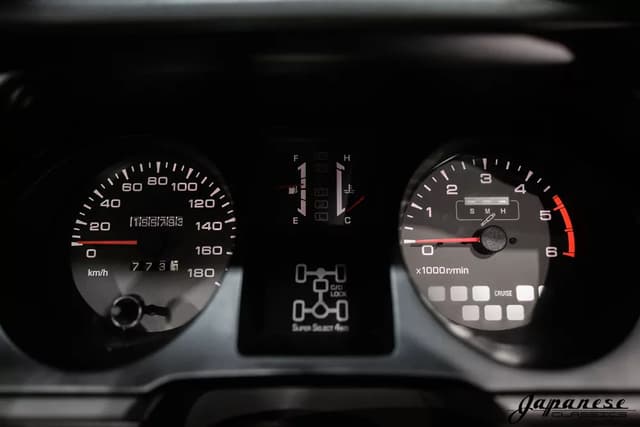 1996 Mitsubishi Pajero JDM car for sale — photo 12 of 25