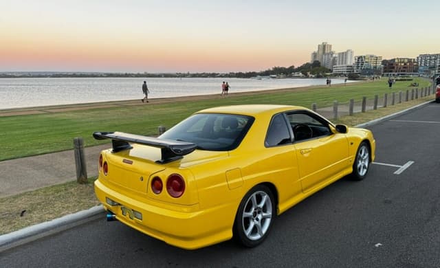 1998 Nissan Skyline JDM car for sale — photo 17 of 22