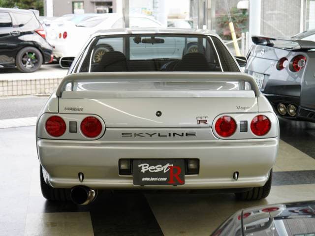 1993 Nissan Skyline JDM car for sale — photo 5 of 11