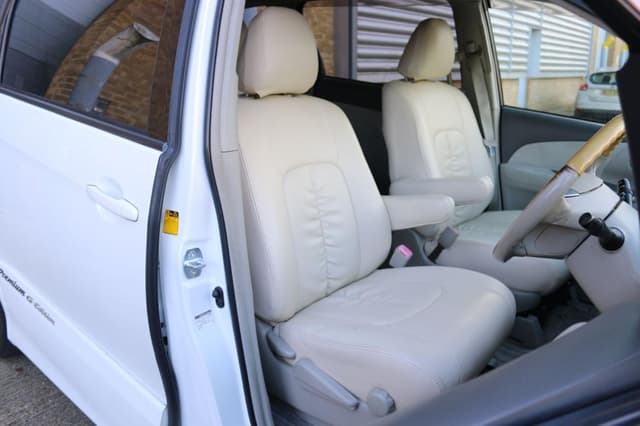 2007 Toyota JDM car for sale — photo 22 of 25