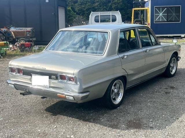 1971 Nissan Skyline JDM car for sale — photo 2 of 19
