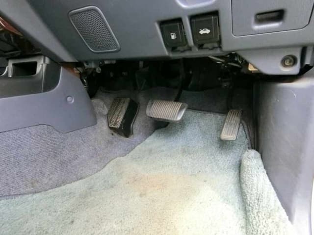2001 Toyota Land Cruiser Prado JDM car for sale — photo 12 of 21