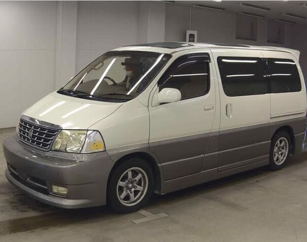 2000 Toyota Grand Hiace JDM car for sale — photo 2 of 6