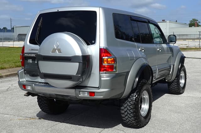 2001 Mitsubishi Pajero JDM car for sale — photo 5 of 20