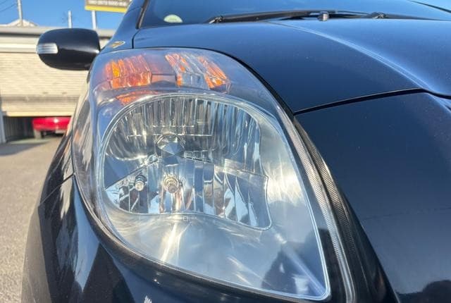 2007 Toyota Vitz JDM car for sale — photo 9 of 25