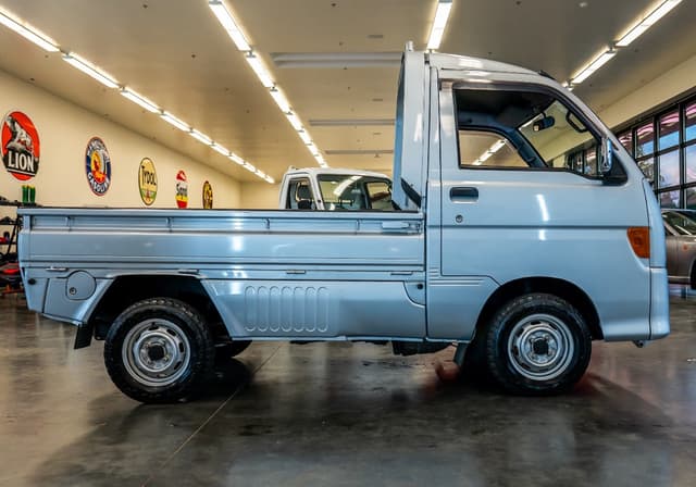 1998 Daihatsu JDM car for sale — photo 11 of 20