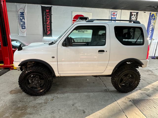 1999 Suzuki Jimny JDM car for sale — photo 21 of 25
