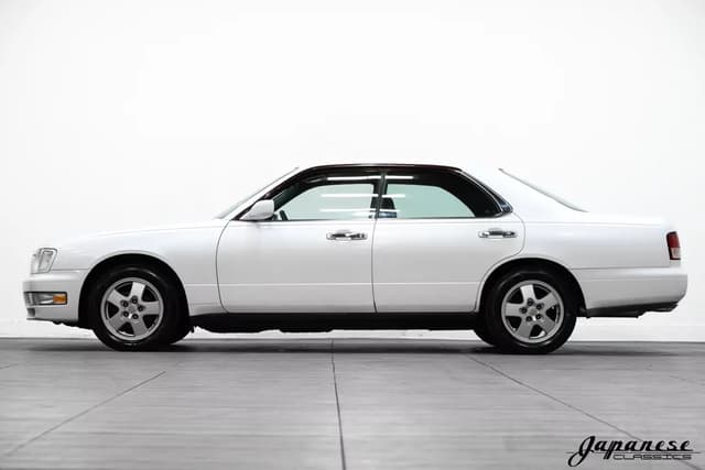 1996 Nissan Cedric JDM car for sale — photo 4 of 25