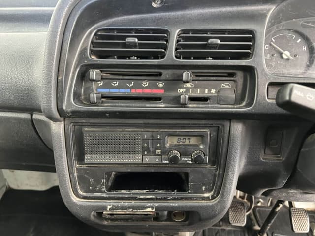 1995 Suzuki Carry JDM car for sale — photo 11 of 22