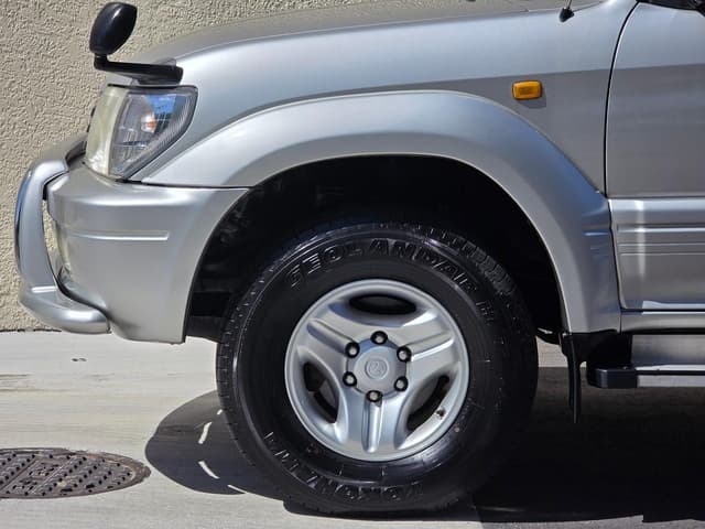 2001 Toyota Land Cruiser Prado JDM car for sale — photo 23 of 25