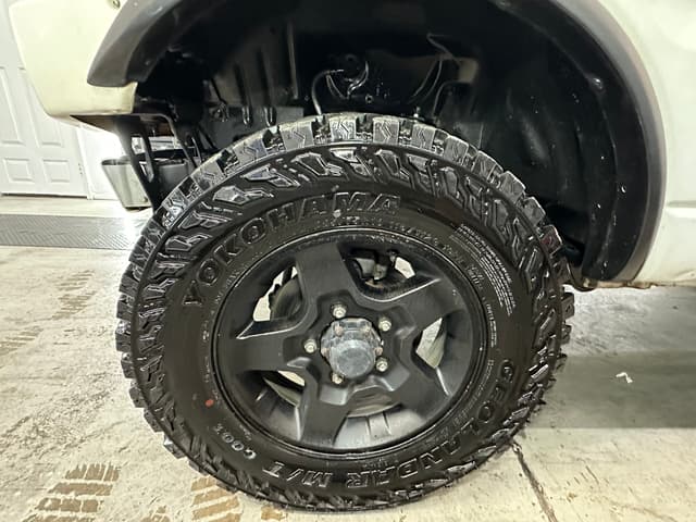 1999 Suzuki Jimny JDM car for sale — photo 19 of 25