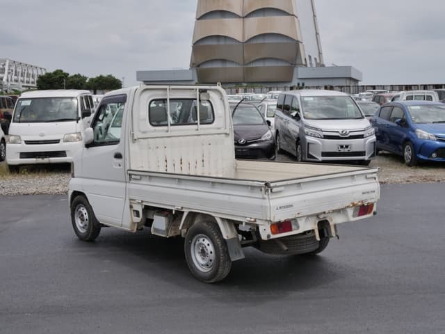 2002 Mitsubishi Minicab JDM car for sale — photo 7 of 25