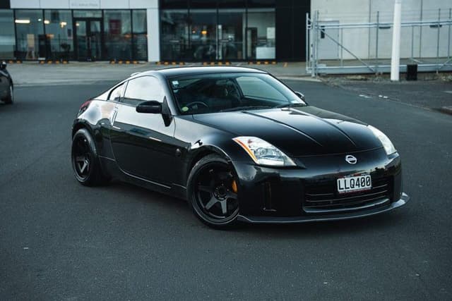 2004 Nissan Fairlady Z JDM car for sale — photo 7 of 8