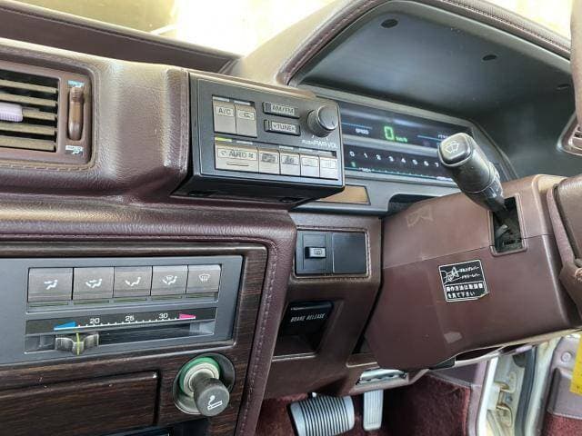 1987 Toyota Mark II JDM car for sale — photo 16 of 20