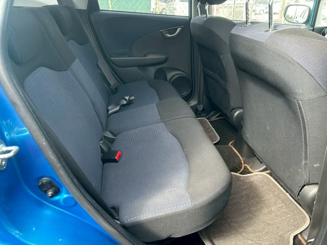 2010 Honda Fit JDM car for sale — photo 3 of 8