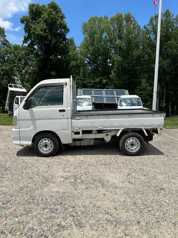 2001 Daihatsu Hijet JDM car for sale — photo 13 of 24