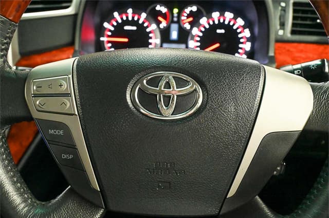 2011 Toyota Alphard JDM car for sale — photo 20 of 25