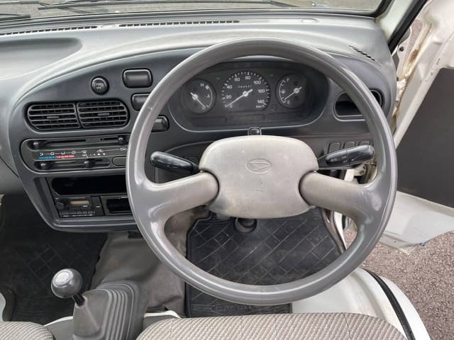1998 Daihatsu Hijet JDM car for sale — photo 16 of 25