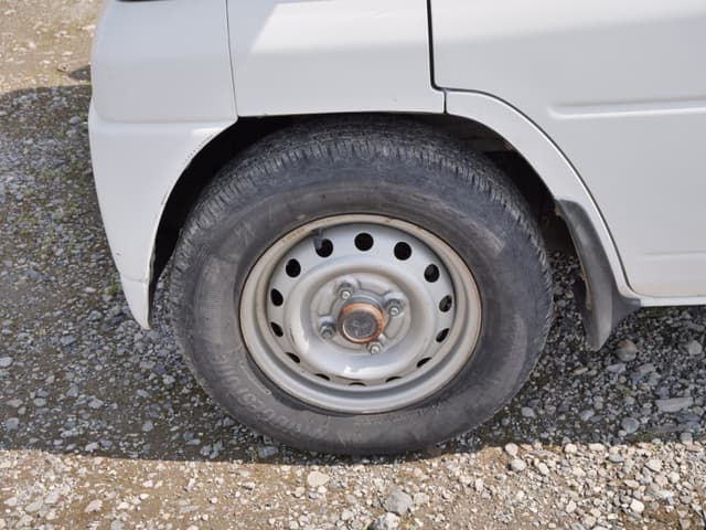 2002 Mitsubishi Minicab JDM car for sale — photo 20 of 25