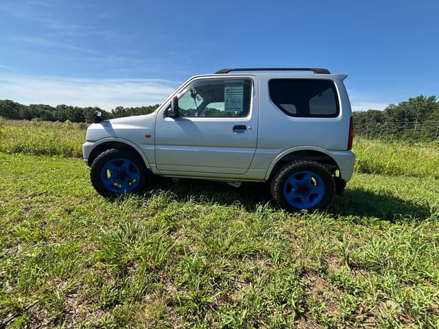 2001 Suzuki Jimny JDM car for sale — photo 5 of 8