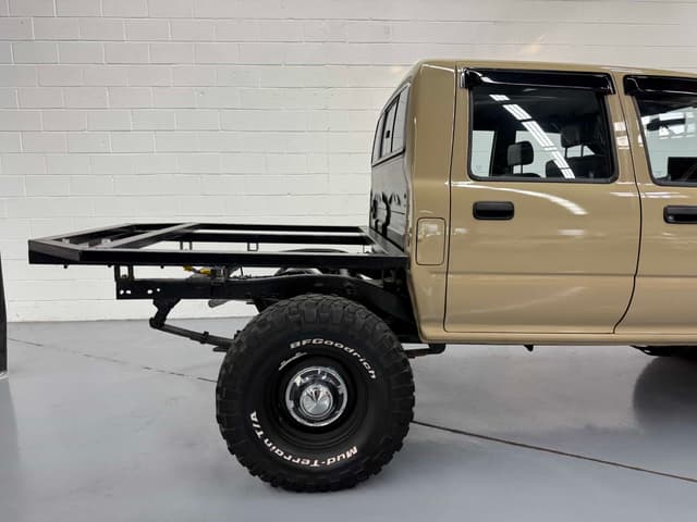 1991 Toyota Hilux JDM car for sale — photo 6 of 25