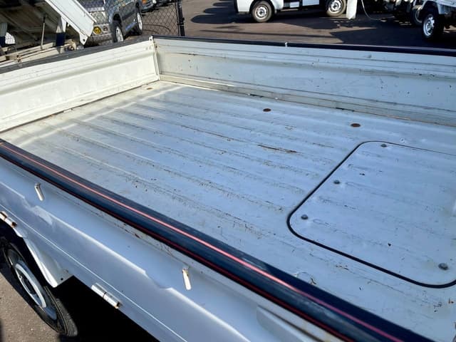 1997 Daihatsu Hijet JDM car for sale — photo 13 of 25