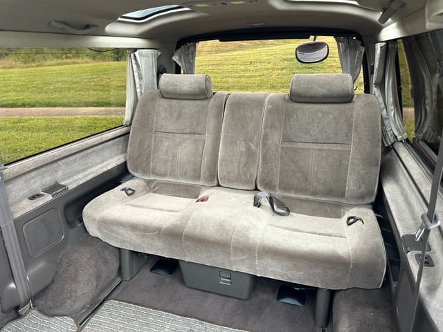 1998 Toyota HiAce JDM car for sale — photo 16 of 20