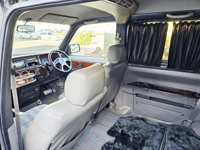 1997 Honda Stepwagon JDM car for sale — photo 14 of 25