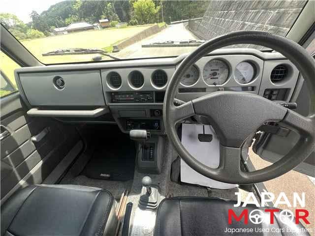 1998 Suzuki Jimny JDM car for sale — photo 9 of 15