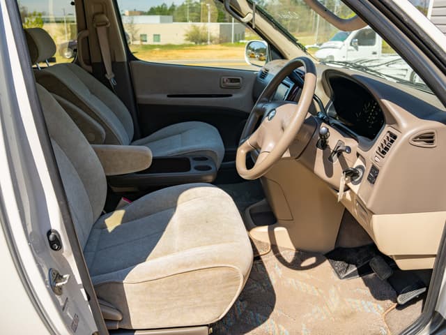 2000 Toyota JDM car for sale — photo 14 of 17