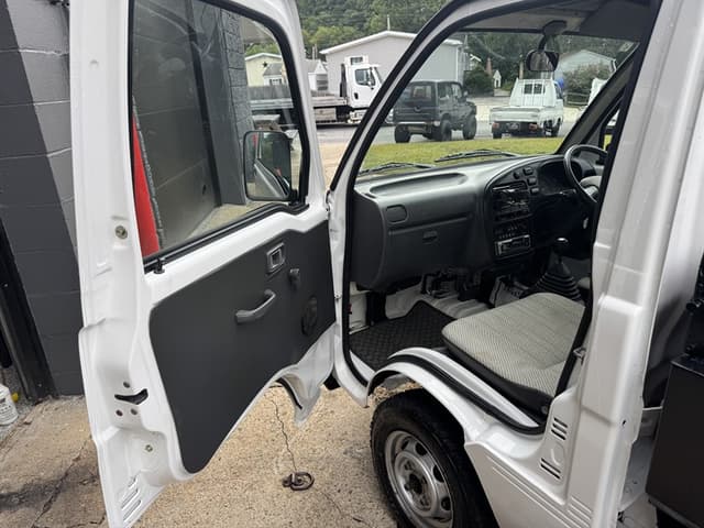 1996 Daihatsu Hijet JDM car for sale — photo 9 of 19