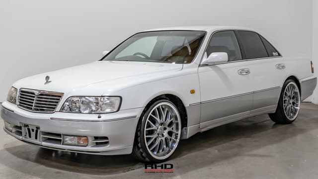 1997 Nissan Cima JDM car for sale — photo 3 of 25
