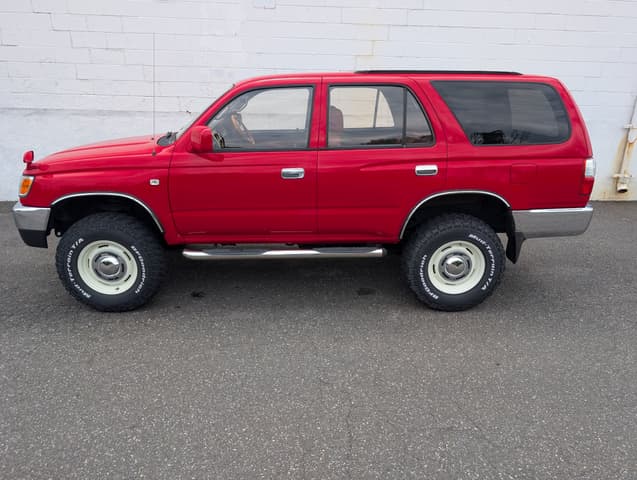 1996 Toyota Hilux Surf JDM car for sale — photo 2 of 20