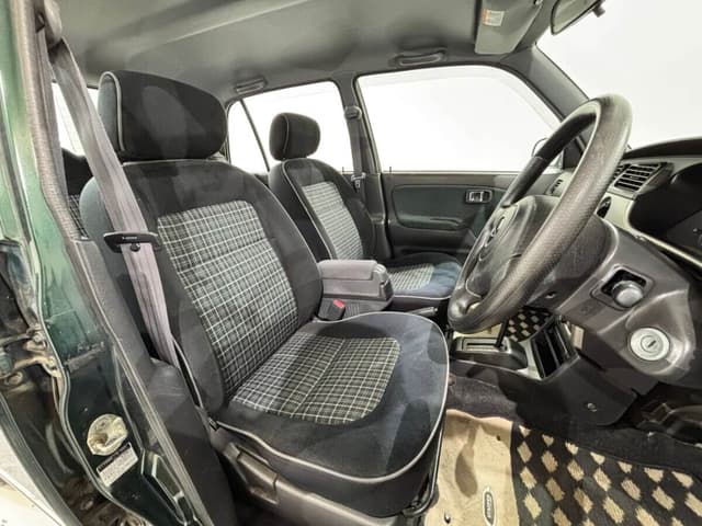 2001 Daihatsu Mira JDM car for sale — photo 11 of 25