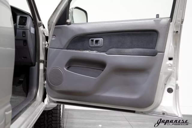 1998 Toyota Hilux Surf JDM car for sale — photo 19 of 25