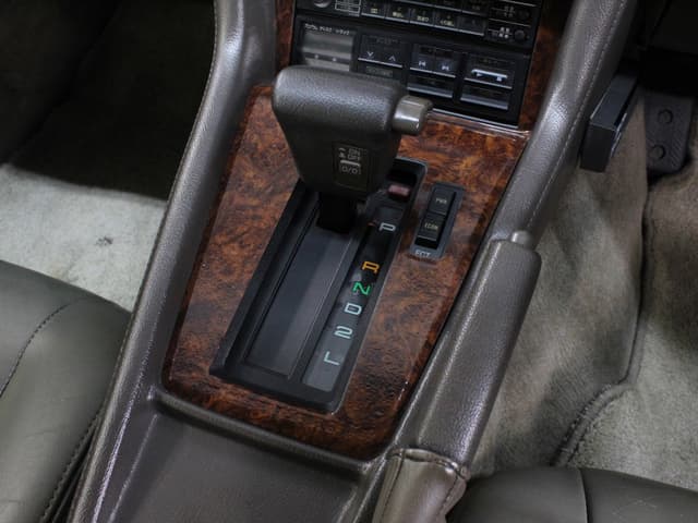 1989 Toyota Soarer JDM car for sale — photo 13 of 25