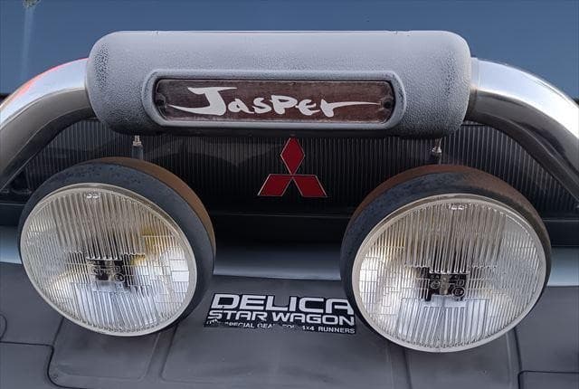 1993 Mitsubishi Delica JDM car for sale — photo 19 of 25