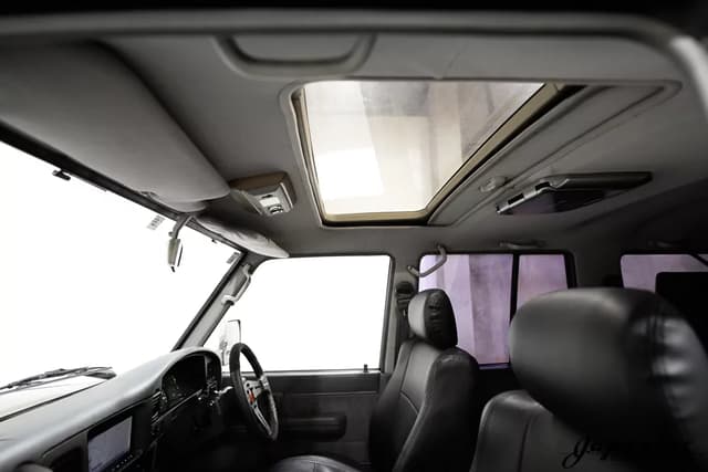 1994 Toyota Land Cruiser Prado JDM car for sale — photo 14 of 25