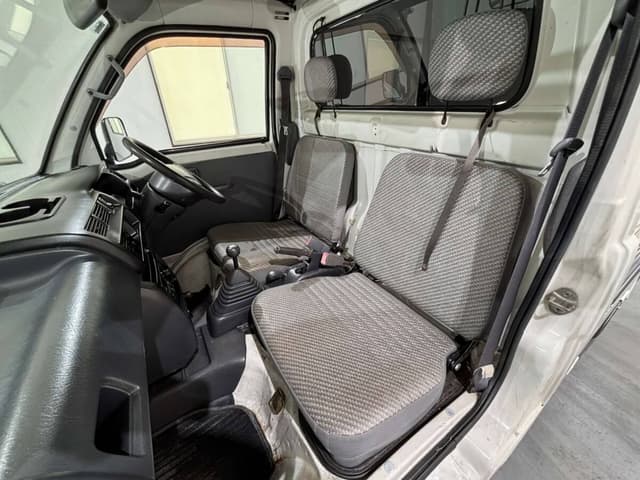 2000 Daihatsu Hijet JDM car for sale — photo 9 of 25
