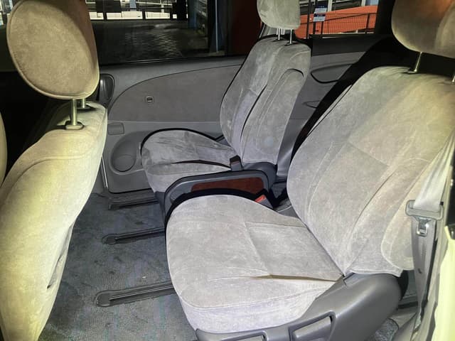 2001 Toyota Estima JDM car for sale — photo 8 of 11