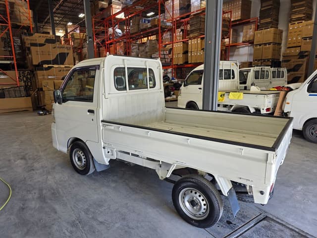 2008 Daihatsu Hijet JDM car for sale — photo 3 of 13