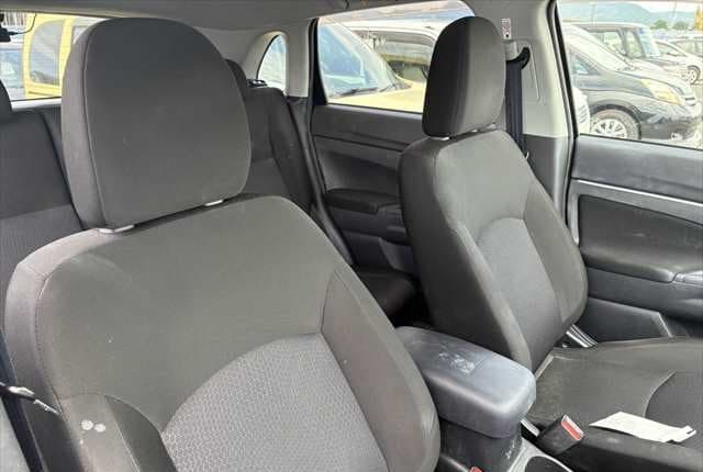 2011 Mitsubishi JDM car for sale — photo 13 of 17