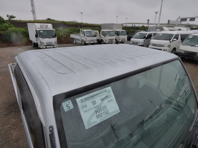 2002 Nissan Atlas JDM car for sale — photo 13 of 25