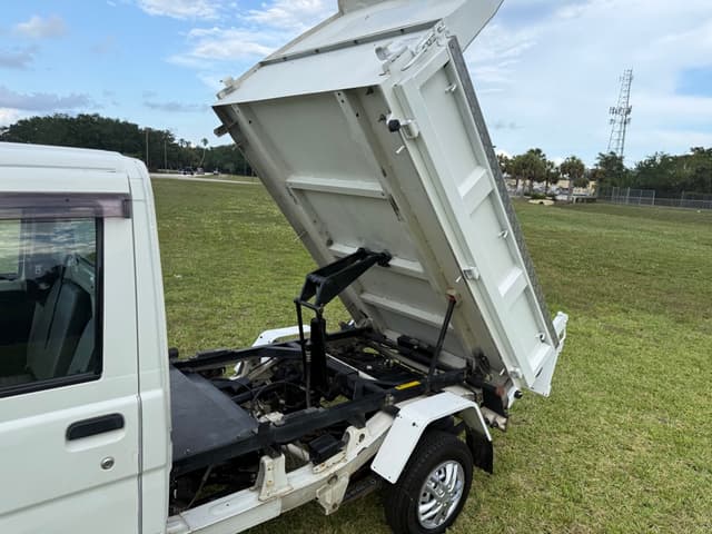1999 Daihatsu Hijet JDM car for sale — photo 6 of 25