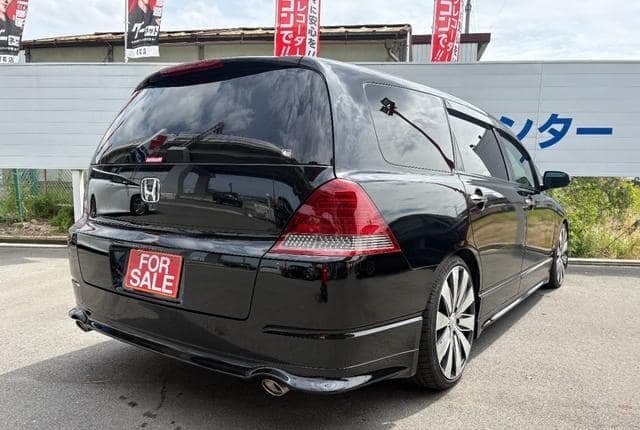 2004 Honda Odyssey JDM car for sale — photo 3 of 20