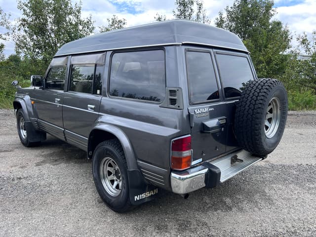 1991 Nissan Safari JDM car for sale — photo 4 of 23