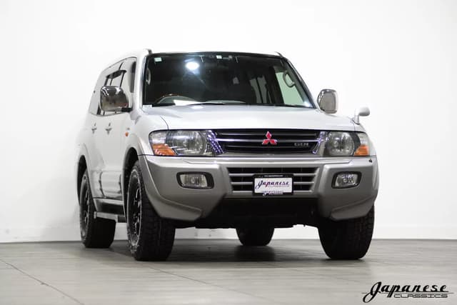 1999 Mitsubishi Pajero JDM car for sale — photo 3 of 25