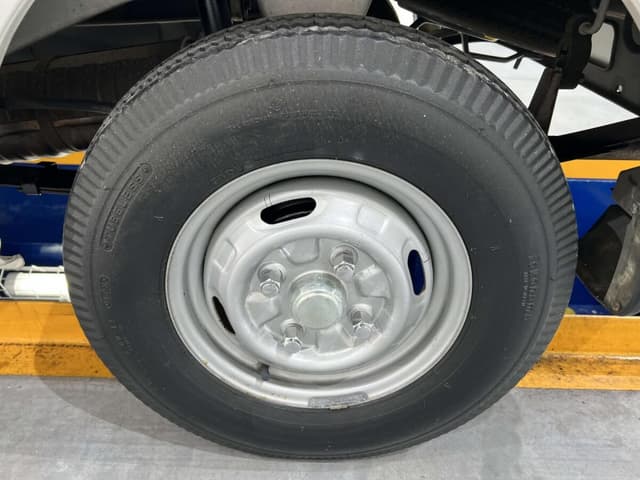 1998 Mitsubishi Minicab JDM car for sale — photo 17 of 25