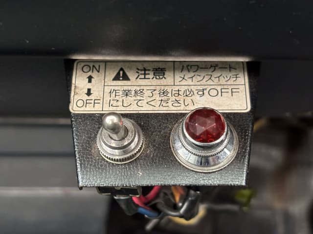 1997 Mitsubishi Delica JDM car for sale — photo 14 of 25