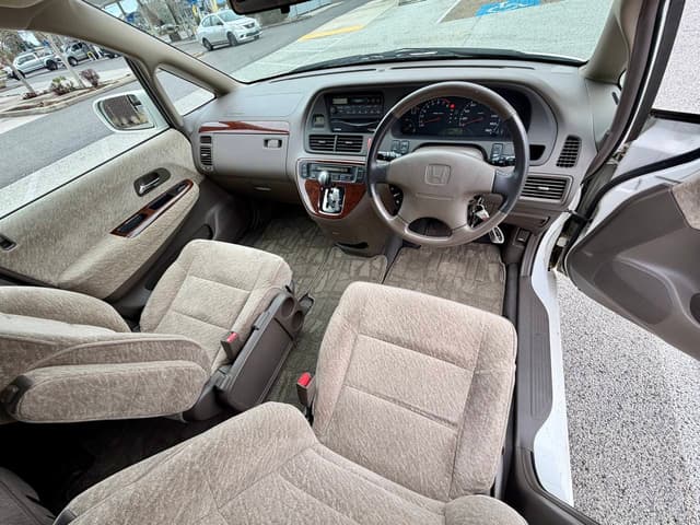 2000 Honda Odyssey JDM car for sale — photo 15 of 25
